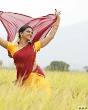 Sonna Puriyathu Heroine Vasundhara Pictures 09