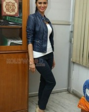 South Indian Actress Meenakshi Dixit Pictures 05 South Indian Actress Meenakshi Dixit Pictures 05