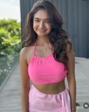 Stunning Anushka Sen in a Pink Strappy Bralette and Skirt Pictures 02 Stunning Anushka Sen in a Pink Strappy Bralette and Skirt Pictures 02