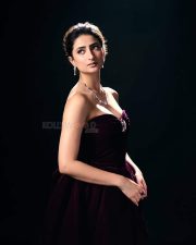 Stunning Palak Tiwari in a Velvet Off Shoulder Deep Neck Cleavage Gown Pictures 03