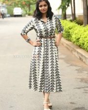 Swathi Reddy At London Babulu Movie Teaser Launch Photos 15 Swathi Reddy At London Babulu Movie Teaser Launch Photos 15