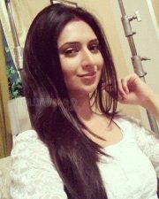 TV Actress Divyanka Tripathi Photos 01