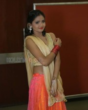 Telugu Actress Shreya Vyas New Pictures 12