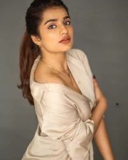 Thondara Padaku Sundara Vadhana Fame Sirri Raju Photoshoot Pictures 07