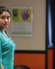 Thottal Thodarum Heroine Arundhati Photo 01