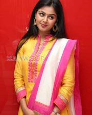 Vanavarayan Vallavarayan Heroine Monal Gajjar Pictures 02