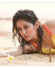 Actress Samiksha Sexy Photos 01 Actress Samiksha Sexy Photos 01
