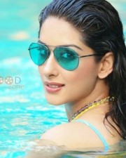 Actress Samiksha Sexy Photos 16 Actress Samiksha Sexy Photos 16