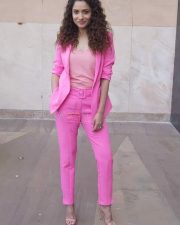 Ankita Lokhande Spotted At Juhu Photos 02