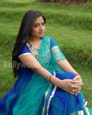Telugu Actress Keerthi Chawla Pictures 08