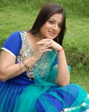 Telugu Actress Keerthi Chawla Pictures 09