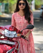90Ml Heroine Neha Solanki Photos 16