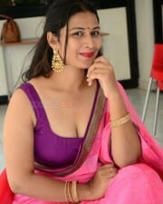 Actress Inaya Sultana at Prasanna Bhumi Entertainments Movie Opening Photos 29