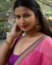 Actress Inaya Sultana at Prasanna Bhumi Entertainments Movie Opening Photos 38