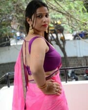 Actress Inaya Sultana at Prasanna Bhumi Entertainments Movie Opening Photos 42