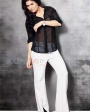 Actress Kangana Sharma Sexy Photos 07