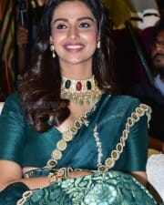Actress Meenakshi Chaudhary at Hatya Pre Release Event Photos 01