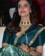 Actress Meenakshi Chaudhary at Hatya Pre Release Event Photos 04