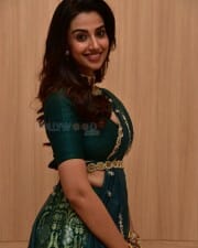 Actress Meenakshi Chaudhary at Hatya Pre Release Event Photos 11