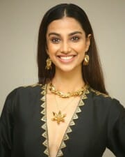 Actress Meenakshi Chaudhary at Hit The Second Case Movie Trailer Launch Photos 06