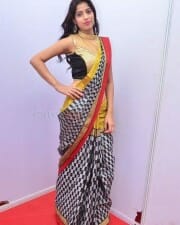 Actress Naziya Khan At Kala Silk Handloom Expo Launch Photos 03