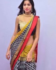 Actress Naziya Khan At Kala Silk Handloom Expo Launch Photos 04