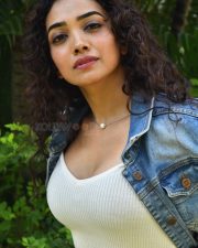 Actress Saanve Megghana at Tuk Tuk Movie Teaser Launch Photos 14
