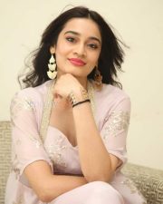 Actress Saathvika Raj at Neetho Movie Teaser Launch Photos 05