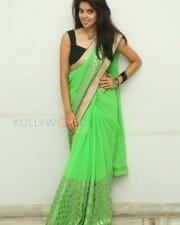 Actress Shravya Sexy Saree Pictures 08