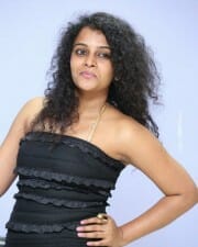 Actress Sonia At Mayaamaal Pre Release Event Pictures 04