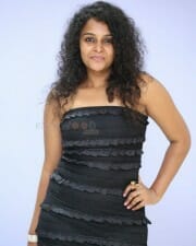 Actress Sonia At Mayaamaal Pre Release Event Pictures 13