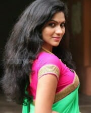 Actress Swasika Pictures 13