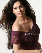 Actress Swasika Vijay Photos 11
