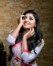 Beautiful Actress Aditi Menon Photo Shoot Pictures 14