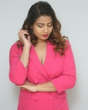 Bigg Boss 6 Fame Inaya Sultana at Valentines Night Movie Press Meet Pictures 17
