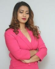 Bigg Boss 6 Fame Inaya Sultana at Valentines Night Movie Press Meet Pictures 18