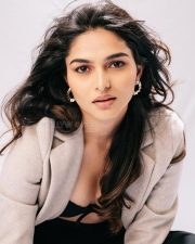 Captivating Kayadu Lohar in a Black Bra with a Biege Blazer and Black Trouser Photos 01