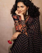 Charming Actress Kayadu Lohar in a Blue Floral Printed Kurta Photos 01 Charming Actress Kayadu Lohar in a Blue Floral Printed Kurta Photos 01