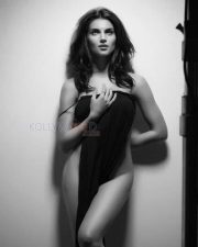 English Model And Dancer Scarlett Mellish Wilson Sexy Bikini Photos 05