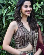 Glam Heroine Meenakshi Chaudhary at Anaganaga Oka Raju Movie Release Press Meet Stills 05