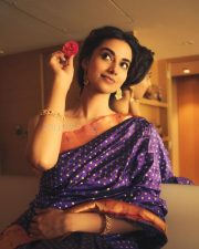 Gorgeous Meenakshi Chaudhary in a Traditional Silk Saree Pictures 02