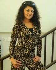Indian Glamour Model Swathi Varma Pictures 12