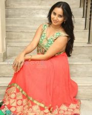 Ishika Singh Photos 01