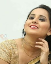 Ishika Singh Photoshoot Pictures 02