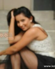 Ishika Singh Sexy Photos 22