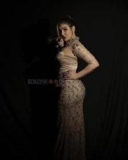 Lets Play Blind Har Chaal Ek Dhokha Actress Kangna Sharma in a Nude Bodycon Gown Photos 09