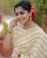 Malayalam Actress Meera Nandan Photoshoot Pictures 06