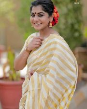 Malayalam Actress Meera Nandan Photoshoot Pictures 08