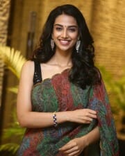 Meenakshi Chaudhary at Khiladi Movie Pre Release Event Pictures 30