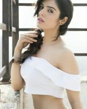 Model Sidhika Sharma Sexy Photos 10
